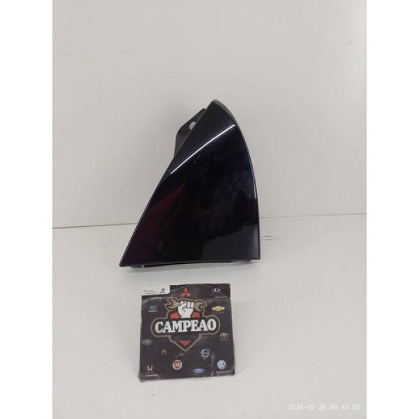 Moldura Lanterna Direita Fiat Mobi 2020 