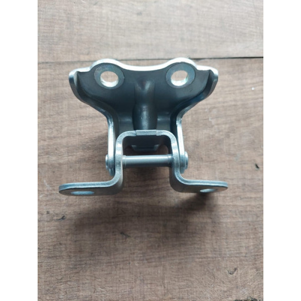 Dobradiça Porta Traseira Esquerda Superior Hyunda Hb20 2021