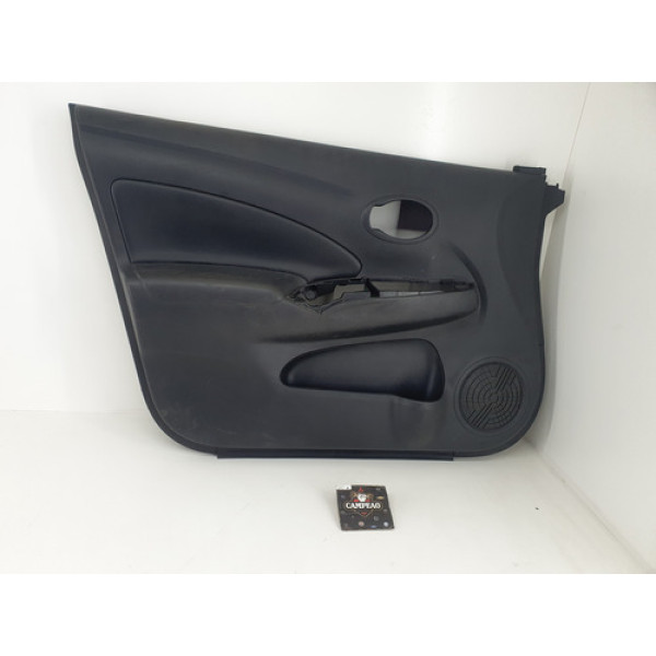 Forro Porta Dianteira Esquerda Nissan Versa 2016