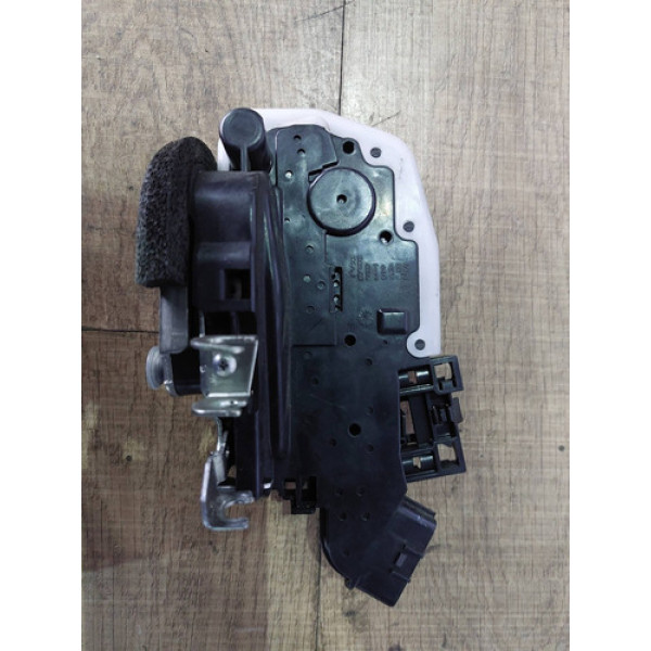 Fechadura Versa Traseira Direita Nissan Versa 