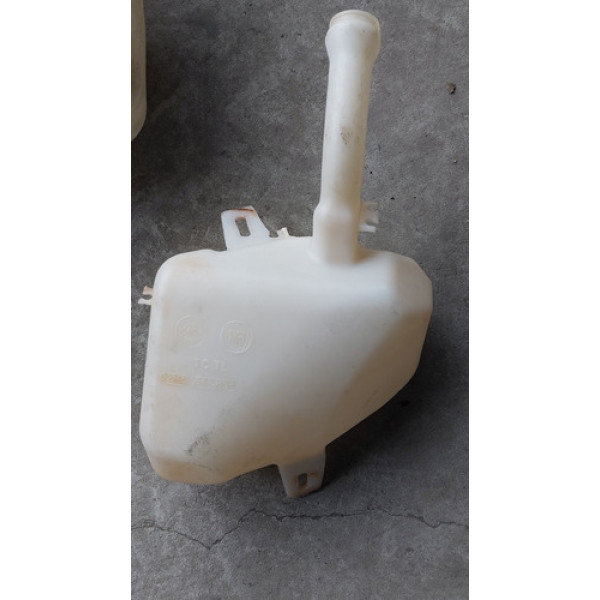 Reservatório De Água Do Para-brisa Uno Vivace 2010