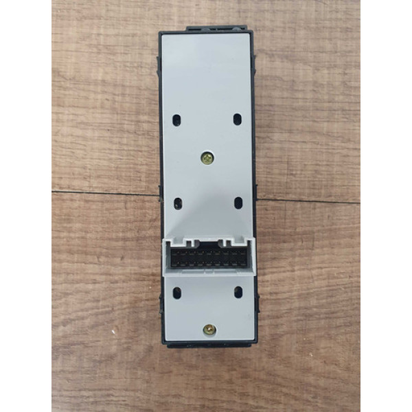 Comando Botao Vidro Dainteiro Esquerdo Hyundai Hb20 2017