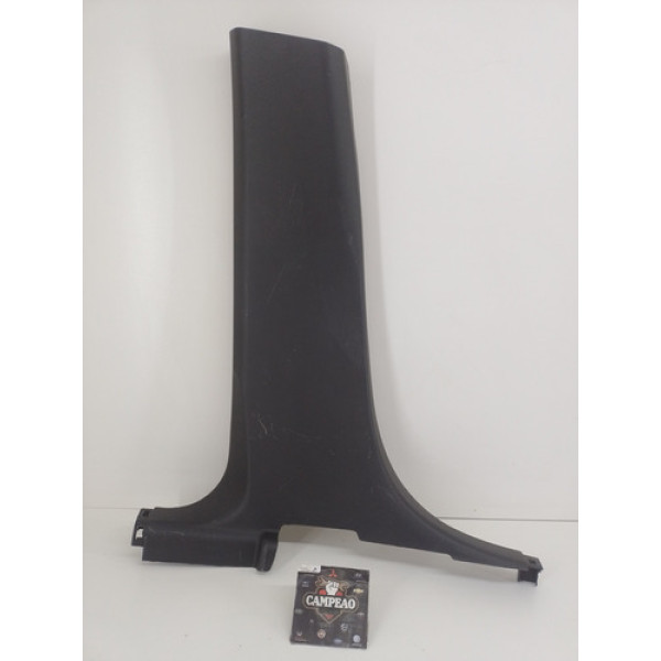 Moldura Coluna Esquerdo Chevrolet Tracker 2014