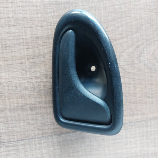 Maçaneta Interna Dianteira Direita Renault Master 2008