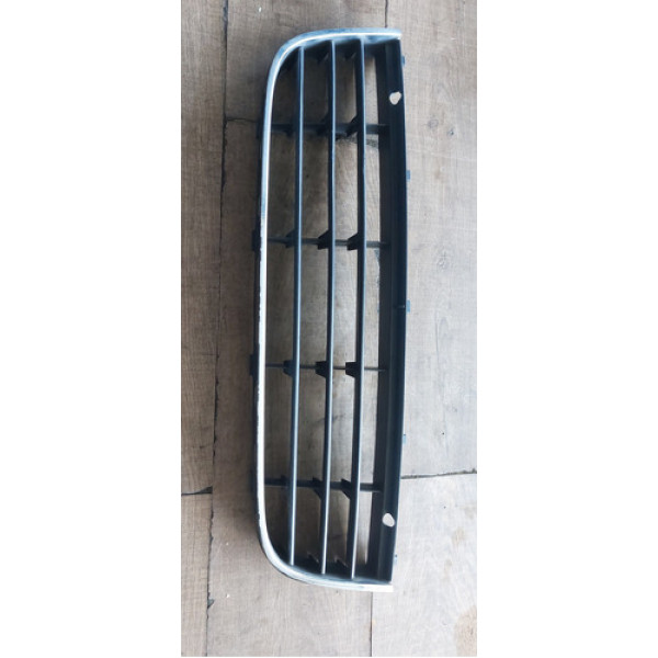 Grade Inferior Para-choque Volkswagem Jetta  2008