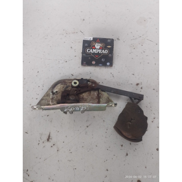 Trava Porta Correr Central Volkswagen Kombi 2004