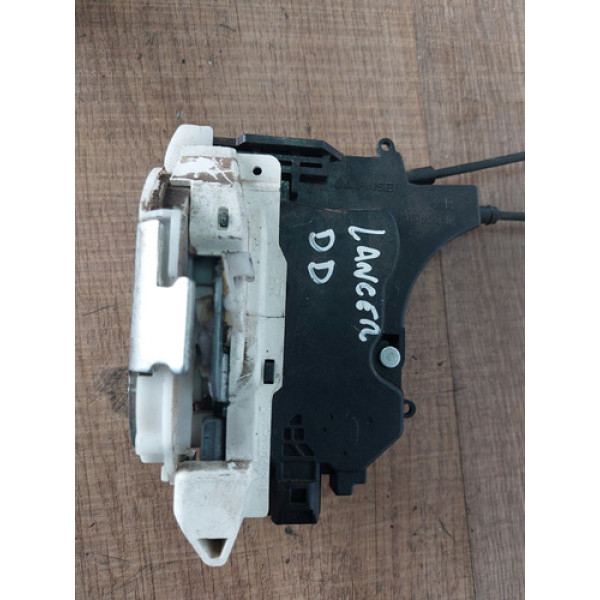 Fechadura Dianteira Direita Mitsubishi Lancer 2011