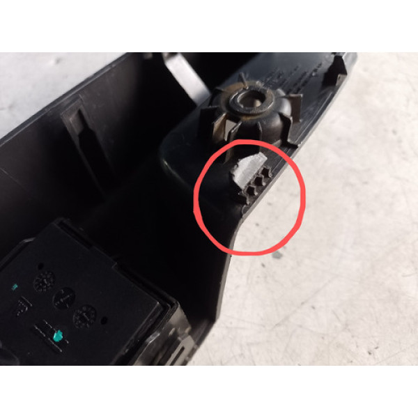 Botão Vidro Dianteiro Direito Gm Spin 2018 Cdetalhe