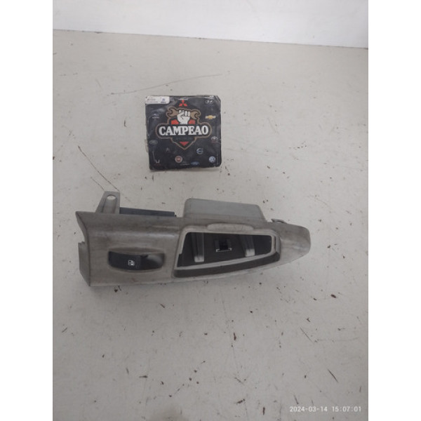 Moldura Botao Vidro Traseiro Esquerdo Hyundai Azera 2009