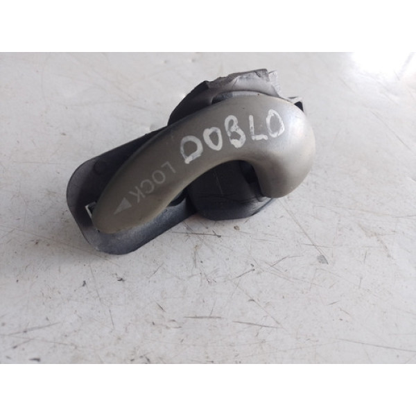 Maçaneta Interna Esquerda Fiat Doblô 2008