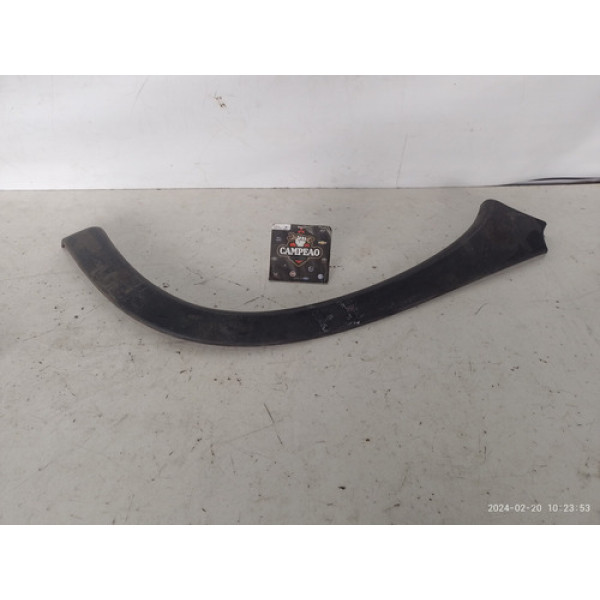 Moldura Paralama Traseiro Direito Chevrolet Corsa Wind 1999
