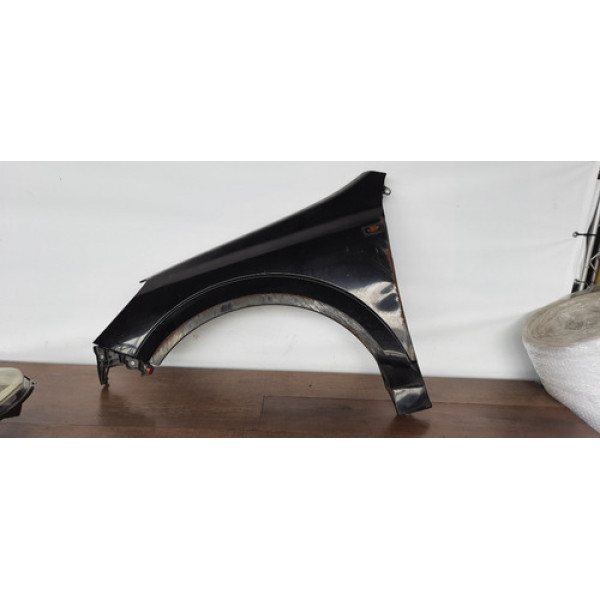 Para Lama Esquerdo Vectra C/detalhe