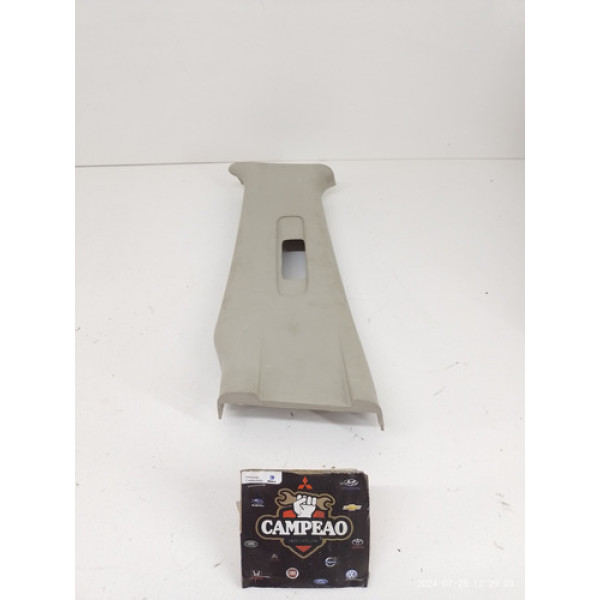 Acabamento Coluna Cinto Lado Esquerdo Nissan Tiida 2010