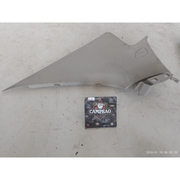 Moldura Coluna Traseira Esquerda Chevrolet Onix 2020